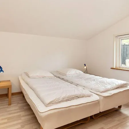 Holiday home Xliv *